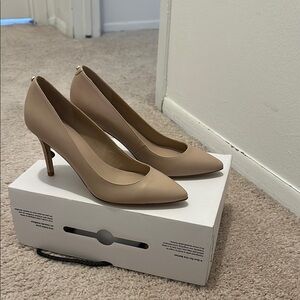 Elegant Tan Pumps